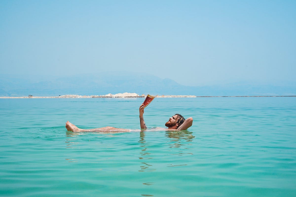 4 Simple Ways to Read Literally Anywhere and Anytime