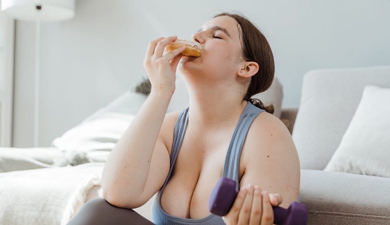 4 Subtle Habits that Might Be Sabotaging Your Weight Loss Progress