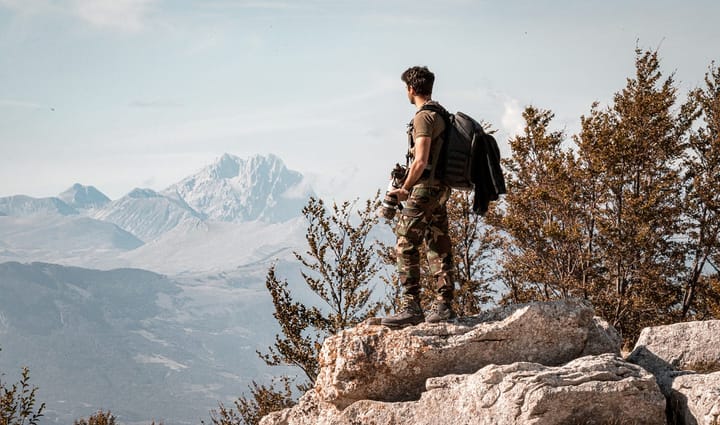 4 Effective Ways to Travel Without Leaving the Comfort of Your Room